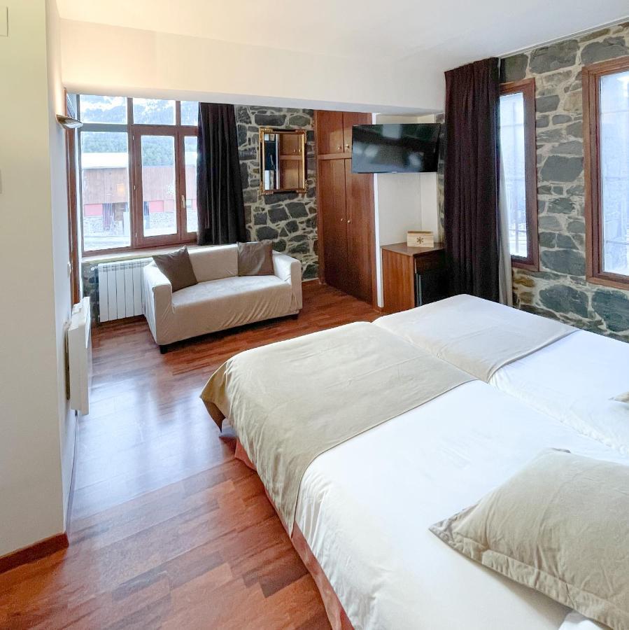 Hotel Amoretes Ла Молина Екстериор снимка