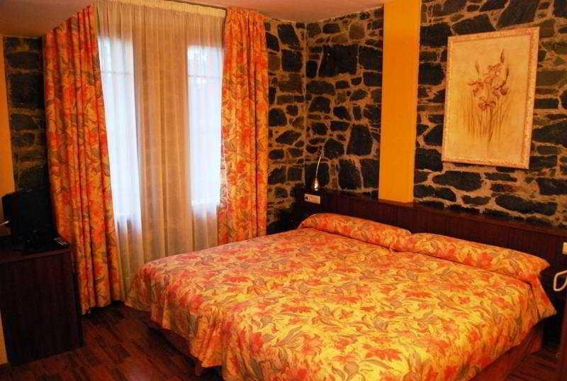 Hotel Amoretes Ла Молина Екстериор снимка